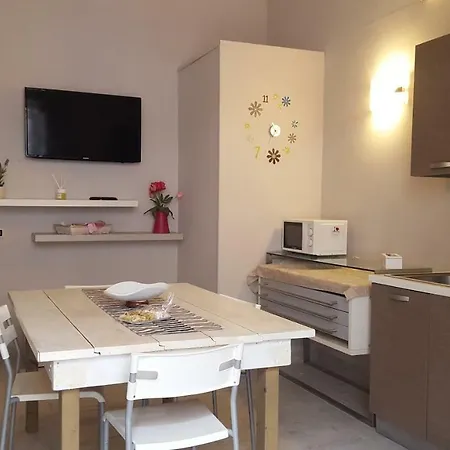 Appartamento Casa 100m Dalla Spiaggia